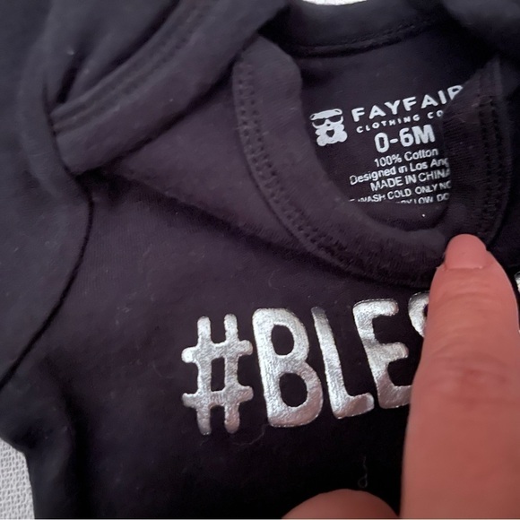 Baby Bundle 0-6m (4 pieces) - Picture 5 of 6